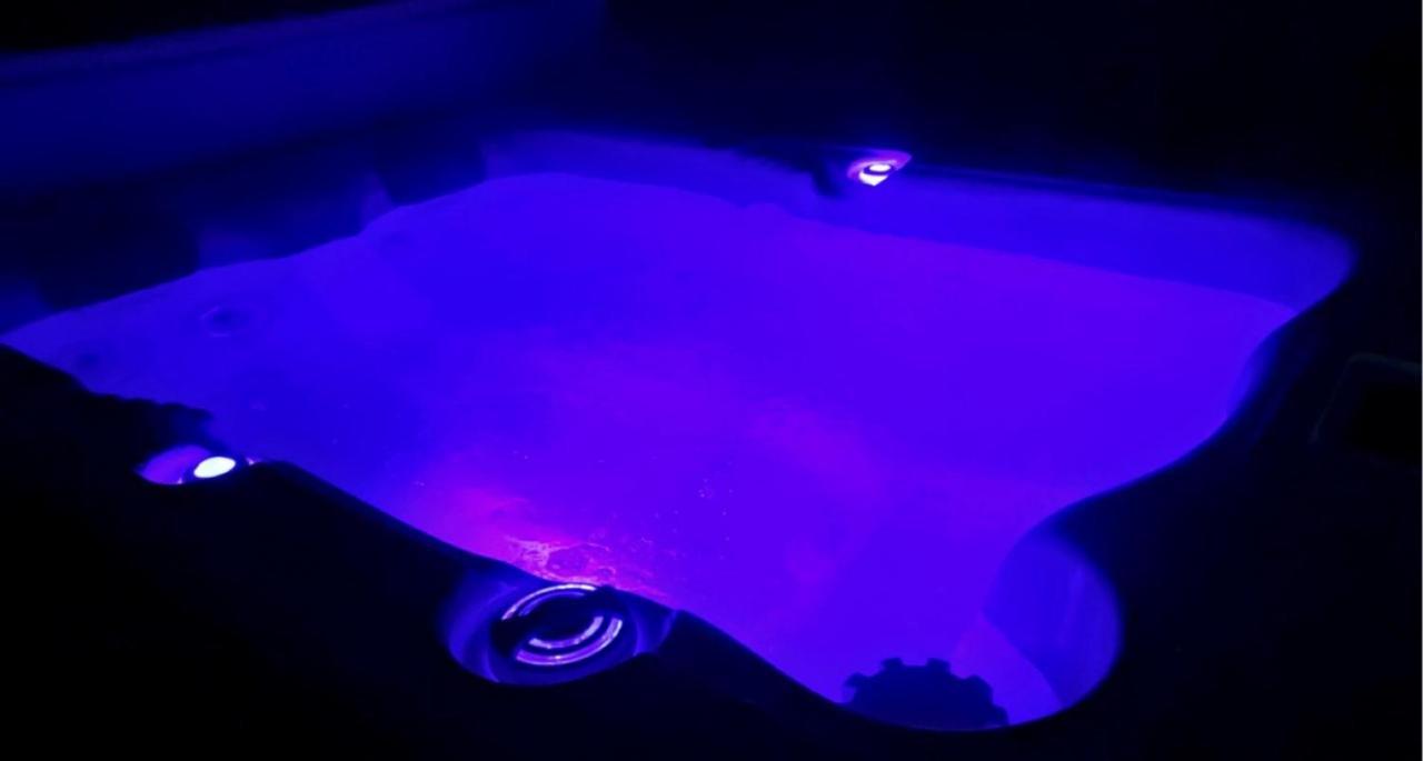La Suite De Charme Du Mas De La Fontaine De Jonquier Avec Spa Privatif Séguret 외부 사진