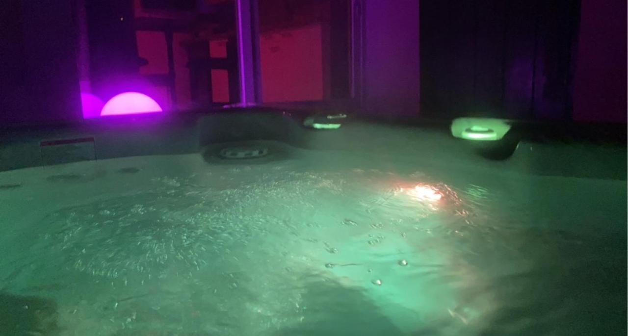La Suite De Charme Du Mas De La Fontaine De Jonquier Avec Spa Privatif Séguret 외부 사진