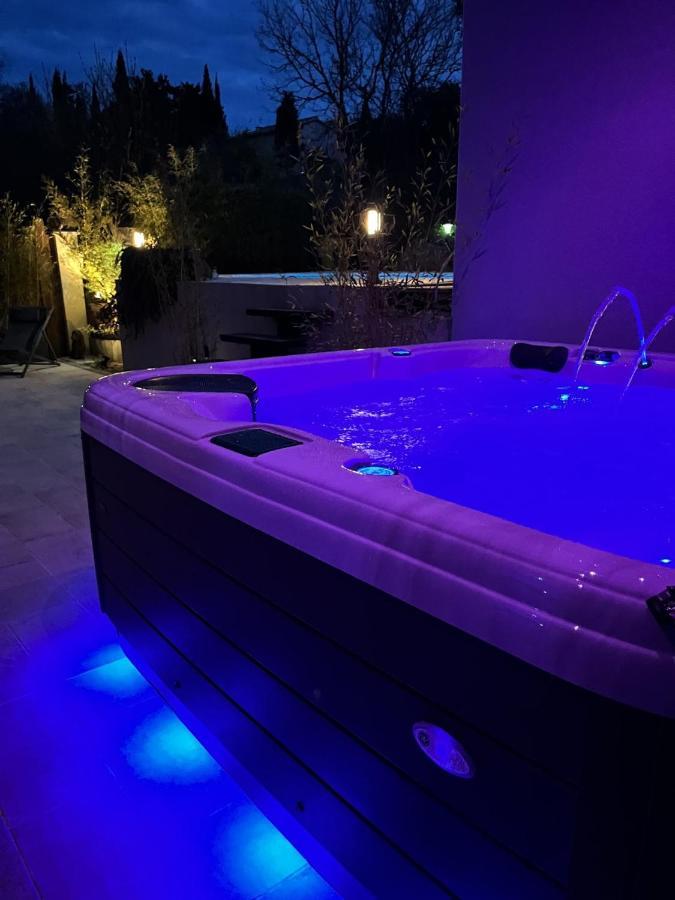 La Suite De Charme Du Mas De La Fontaine De Jonquier Avec Spa Privatif Séguret 외부 사진