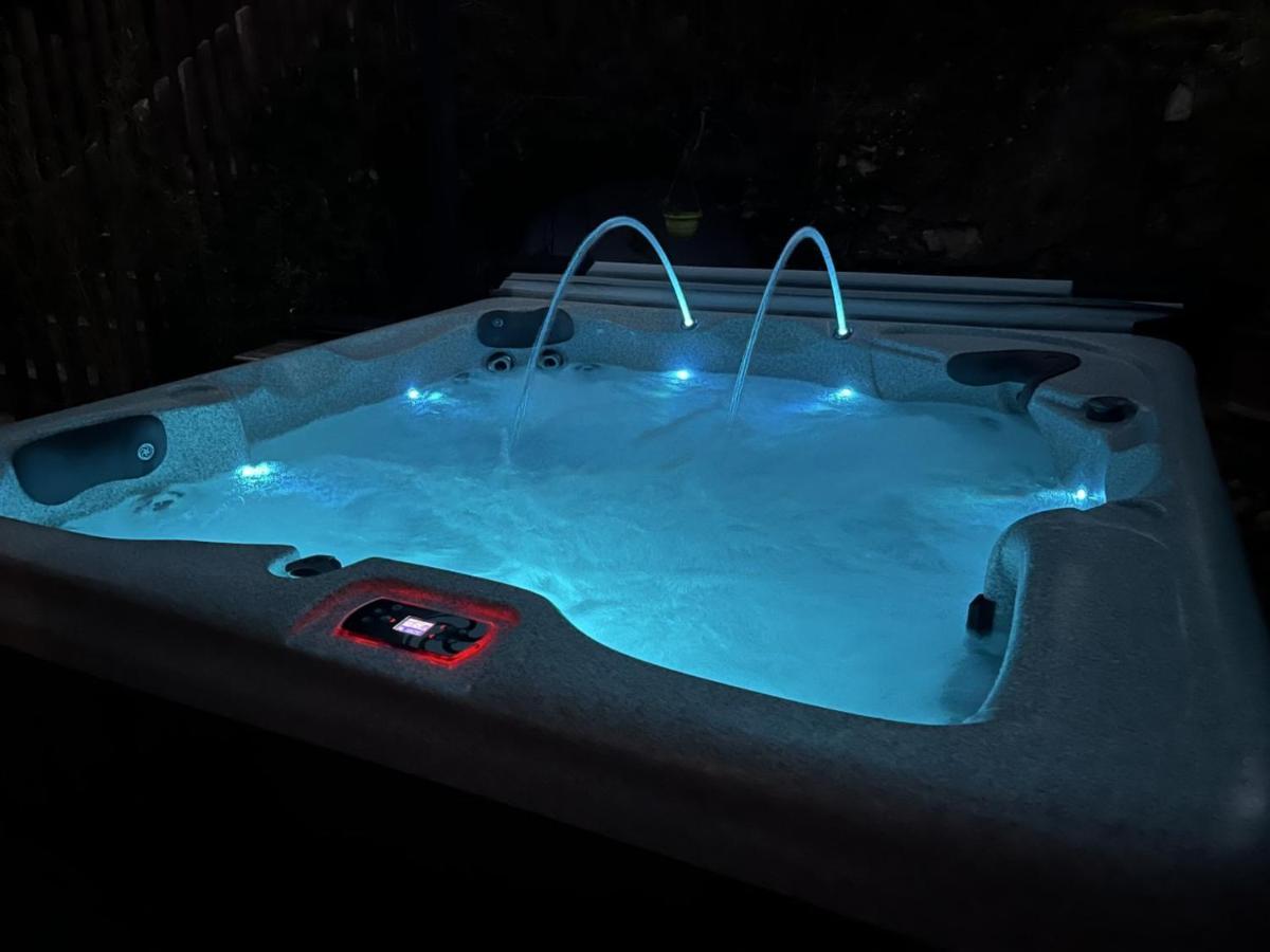 La Suite De Charme Du Mas De La Fontaine De Jonquier Avec Spa Privatif Séguret 외부 사진