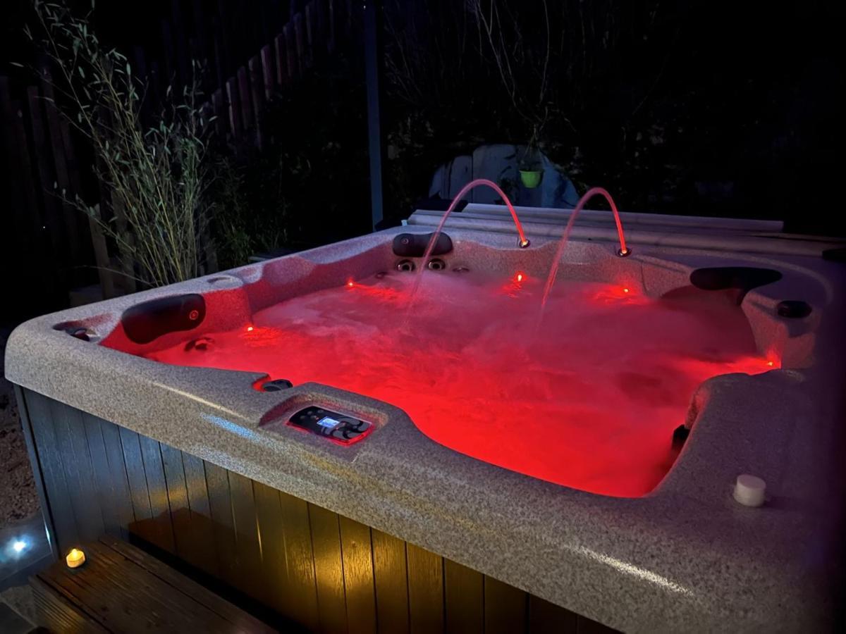 La Suite De Charme Du Mas De La Fontaine De Jonquier Avec Spa Privatif Séguret 외부 사진